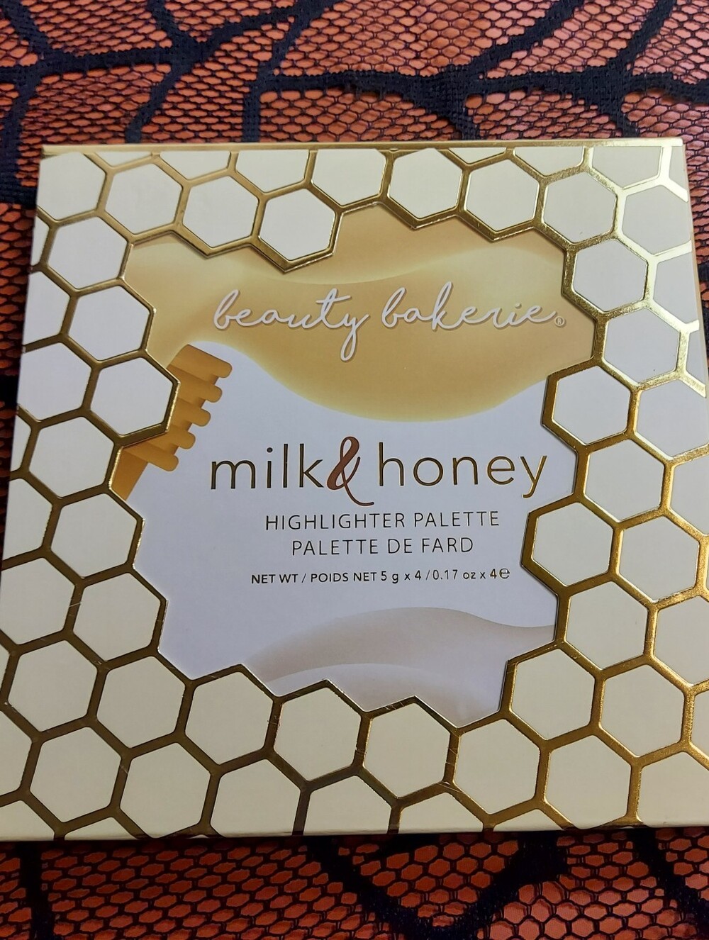 NIB Beauty Bakerie Milk & Honey Highlighter Palette - Picture 3 of 4